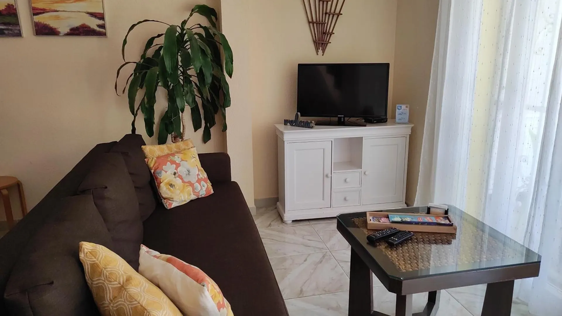 Holiday home Leones Villa Empuriabrava