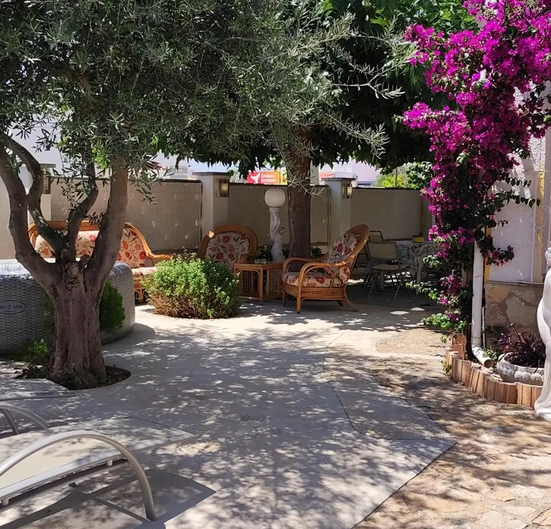 Leones Villa Empuriabrava